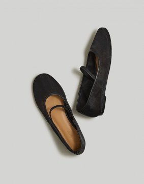 Women's The Greta Round-Toe Ballet Flat in Mesh-True Black